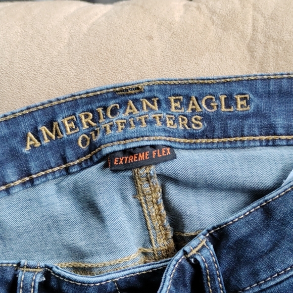 ✨🦅American Eagle outfitters size 28 Slim Jeans - Picture 4 of 4